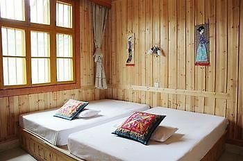 Fenghuang Post House Hotel Esterno foto